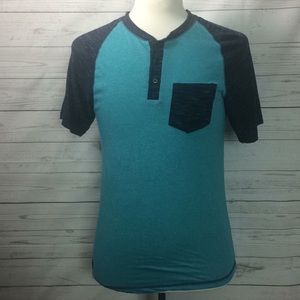 Distortion Men’s Small Blue/Turquoise T-Shirt